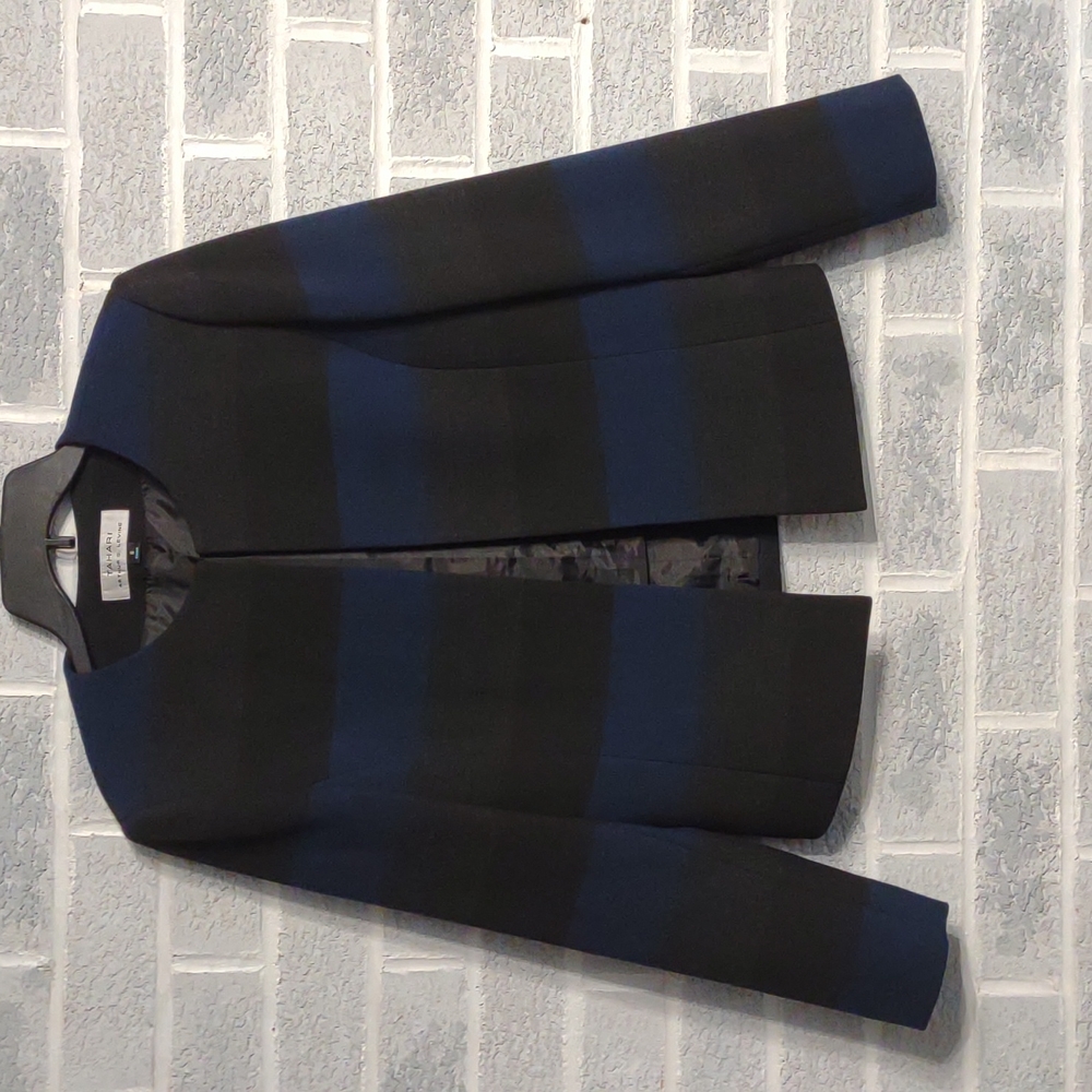 Tahari Women's Black, Blue & Grey Striped Blazer w/ Structured Shoulders Size 8